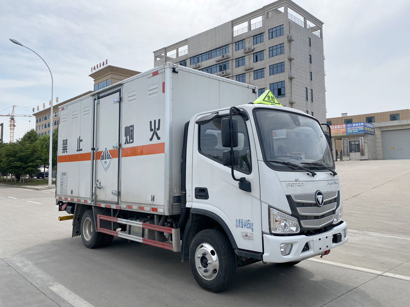 雜項(xiàng)危險(xiǎn)物品廂式運(yùn)輸車，運(yùn)輸車，運(yùn)輸車廠家，楚勝集團(tuán)